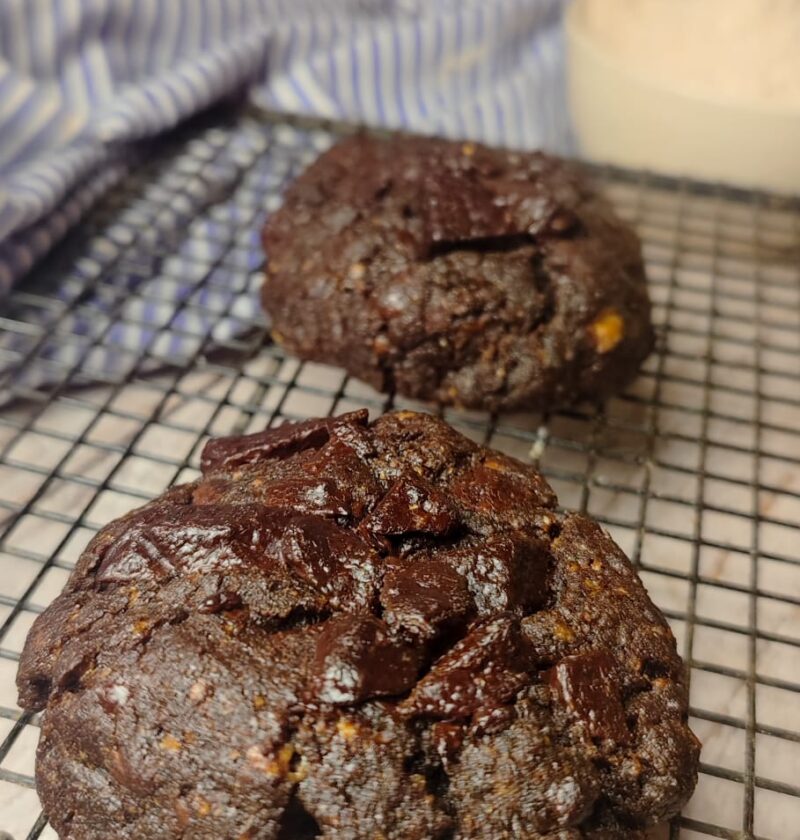 Chocolate Wholewheat Jaggery Cookies