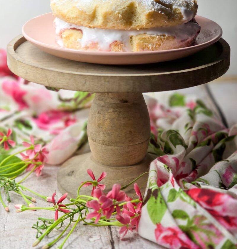 Classic Victoria Sponge Cake