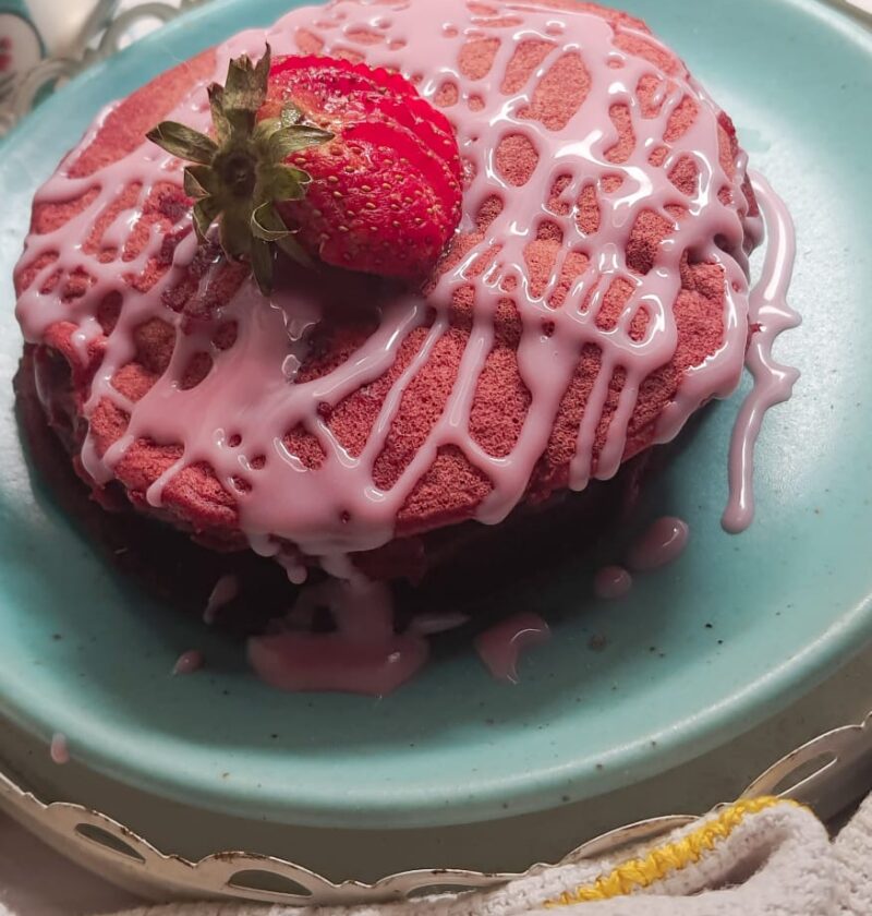 Eggless Red Velvet Pancakes